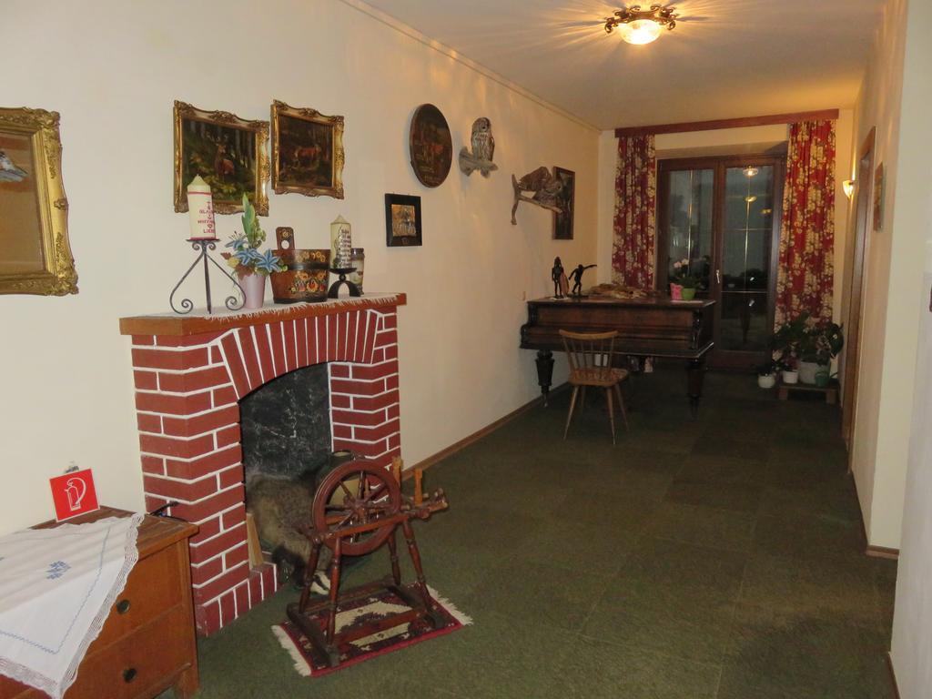 Gasthof-Fleischerei Engl Kotschach-Mauthen Extérieur photo